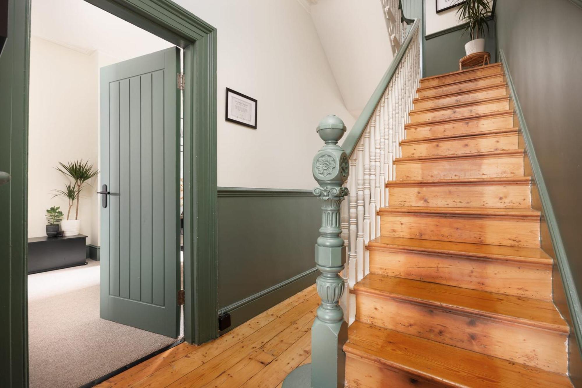 New Luxury For 2024 - Central Plymouth House - Sleeps 10 - Access To Plymouth Town - Close To The Barbican - Pets Welcome - Parking Available - By Luxe Living By Sophia Экстерьер фото